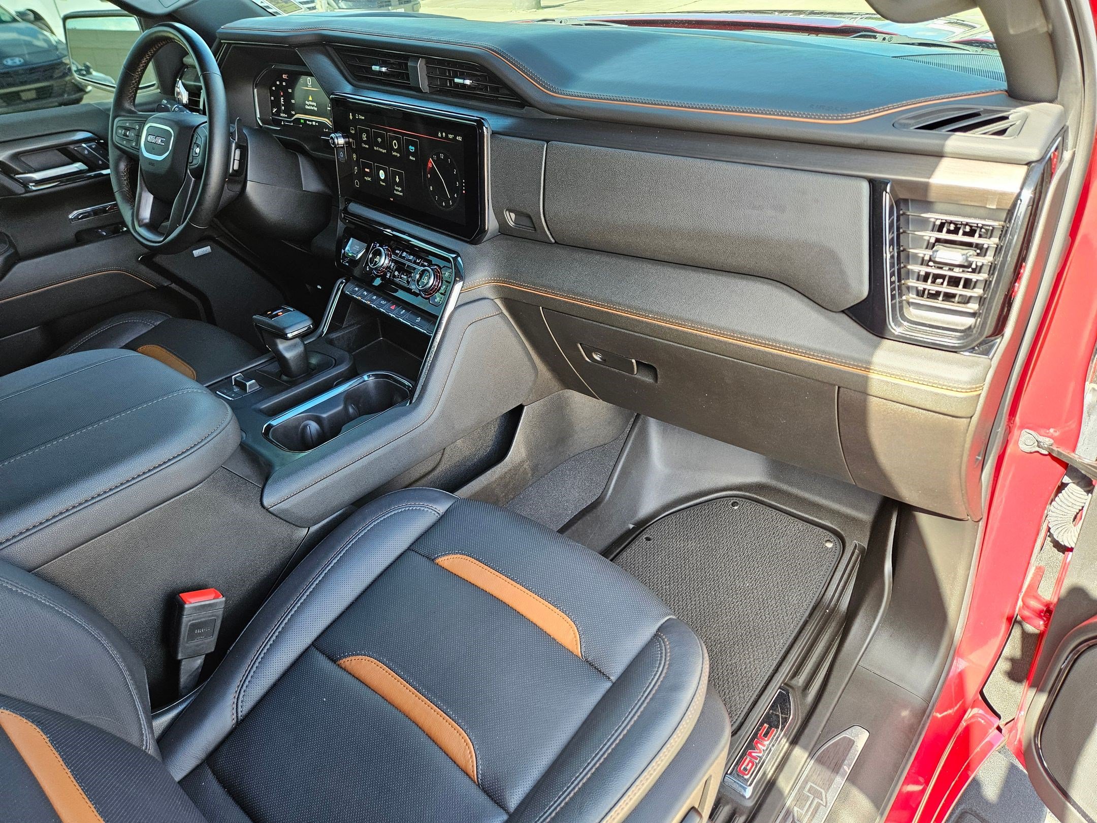 Used 2025 GMC Sierra 1500 AT4 w/ AT4 Premium Package AWD/4WD image 34