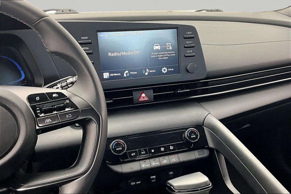 Used 2025 Hyundai Elantra Sport FWD image 6