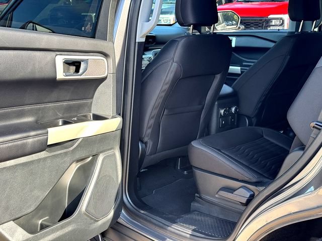 Certified 2021 Ford Explorer XLT RWD image 23