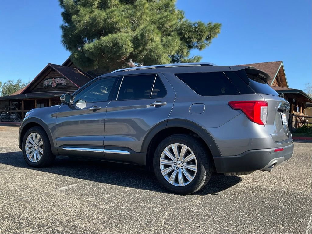 Certified 2021 Ford Explorer Limited w/ Equipment Group 301A image 8