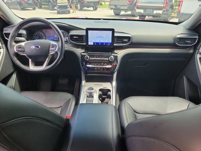 Certified 2021 Ford Explorer Limited w/ Equipment Group 301A RWD image 20