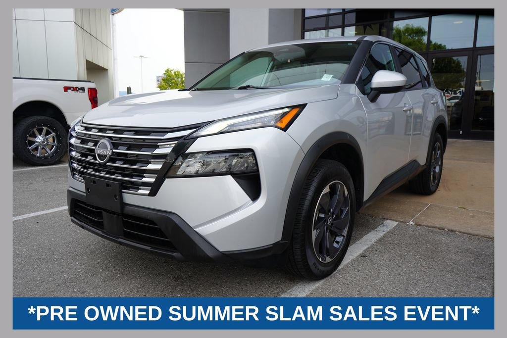 Used 2025 Nissan Rogue SV