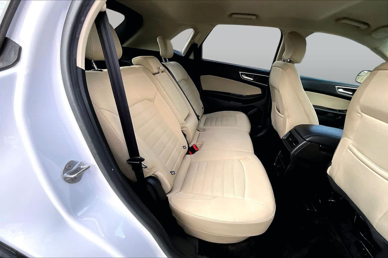 Certified 2017 Ford Edge SEL FWD image 20