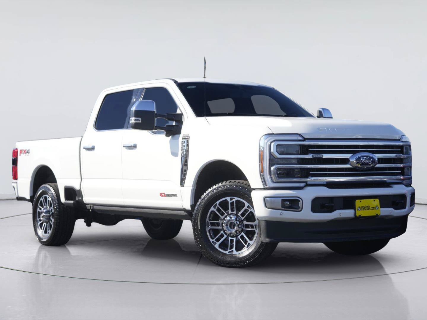 Certified 2026 Ford F250 Platinum w/ Platinum Plus Package AWD/4WD image 2