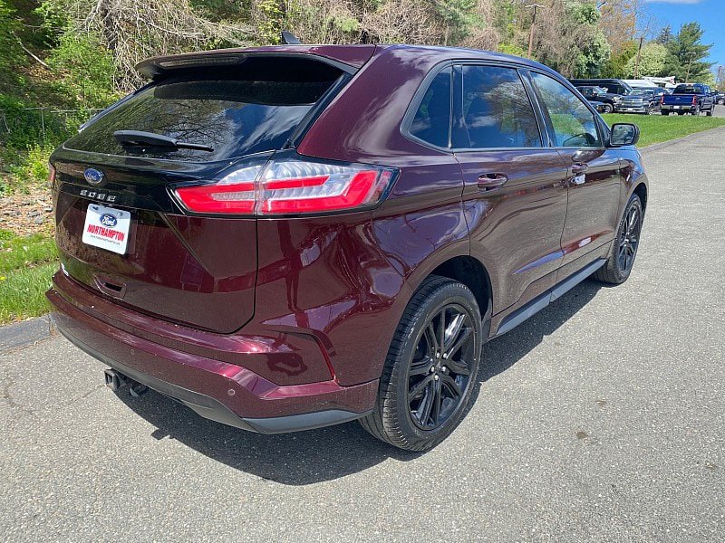 Certified 2022 Ford Edge ST-Line w/ Class II Trailer Tow Package AWD/4WD image 7