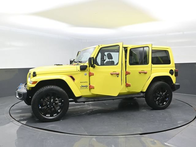 Used 2023 Jeep Wrangler Unlimited Sahara w/ Cold Weather Group AWD/4WD image 28