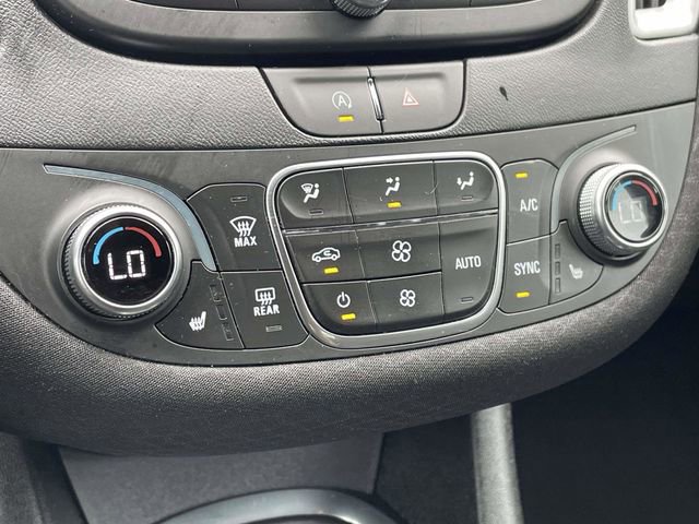 Used 2025 Chevrolet Malibu LT FWD image 13