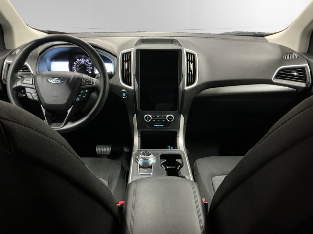 Certified 2022 Ford Edge SE w/ Black Appearance Package AWD/4WD image 10