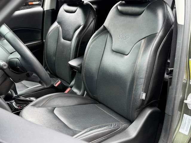 Used 2017 Jeep Compass Limited w/ Navigation Group AWD/4WD image 9