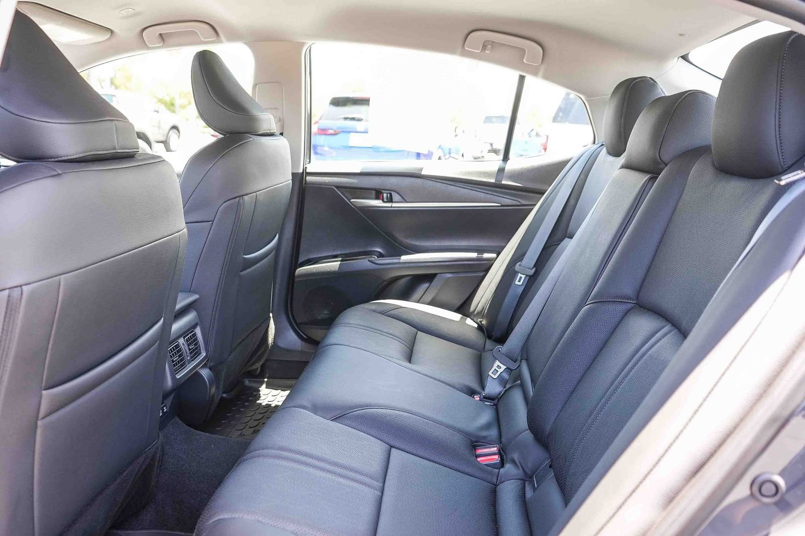 Used 2025 Toyota Camry LE FWD image 19