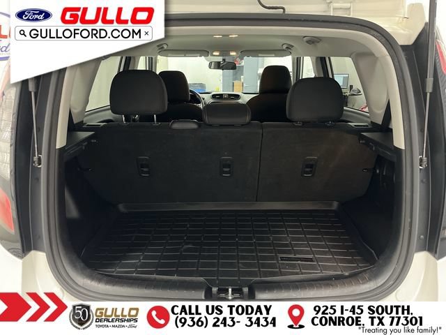 Used 2017 Kia Soul + FWD image 10