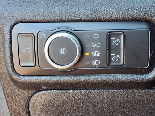 Certified 2024 Ford Explorer XLT w/ Equipment Group 202A AWD/4WD image 19