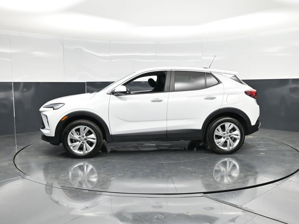 Used 2025 Buick Encore GX Preferred AWD/4WD image 6
