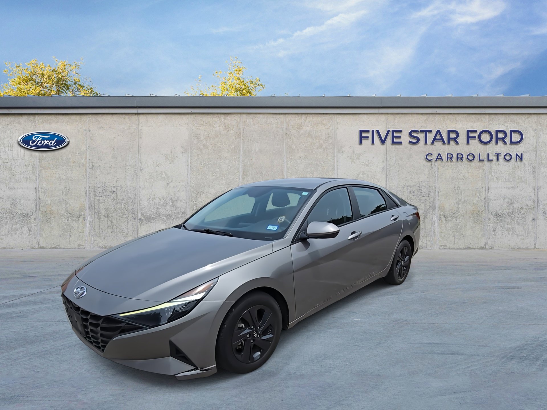 Used 2022 Hyundai Elantra SEL FWD image 4