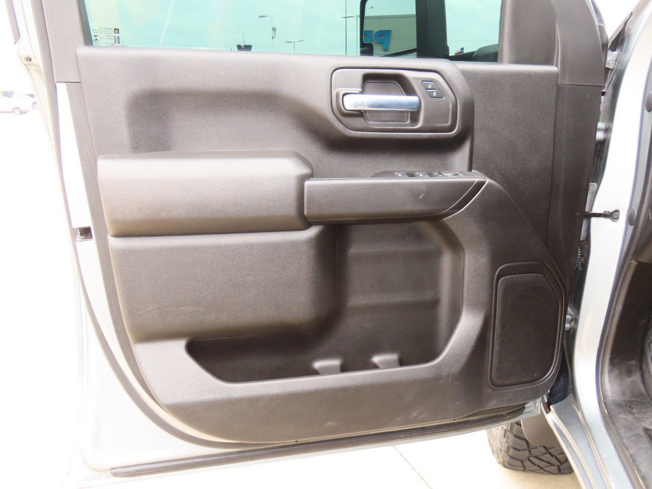 Used 2024 Chevrolet Silverado 2500 Custom w/ Custom Value Package image 22