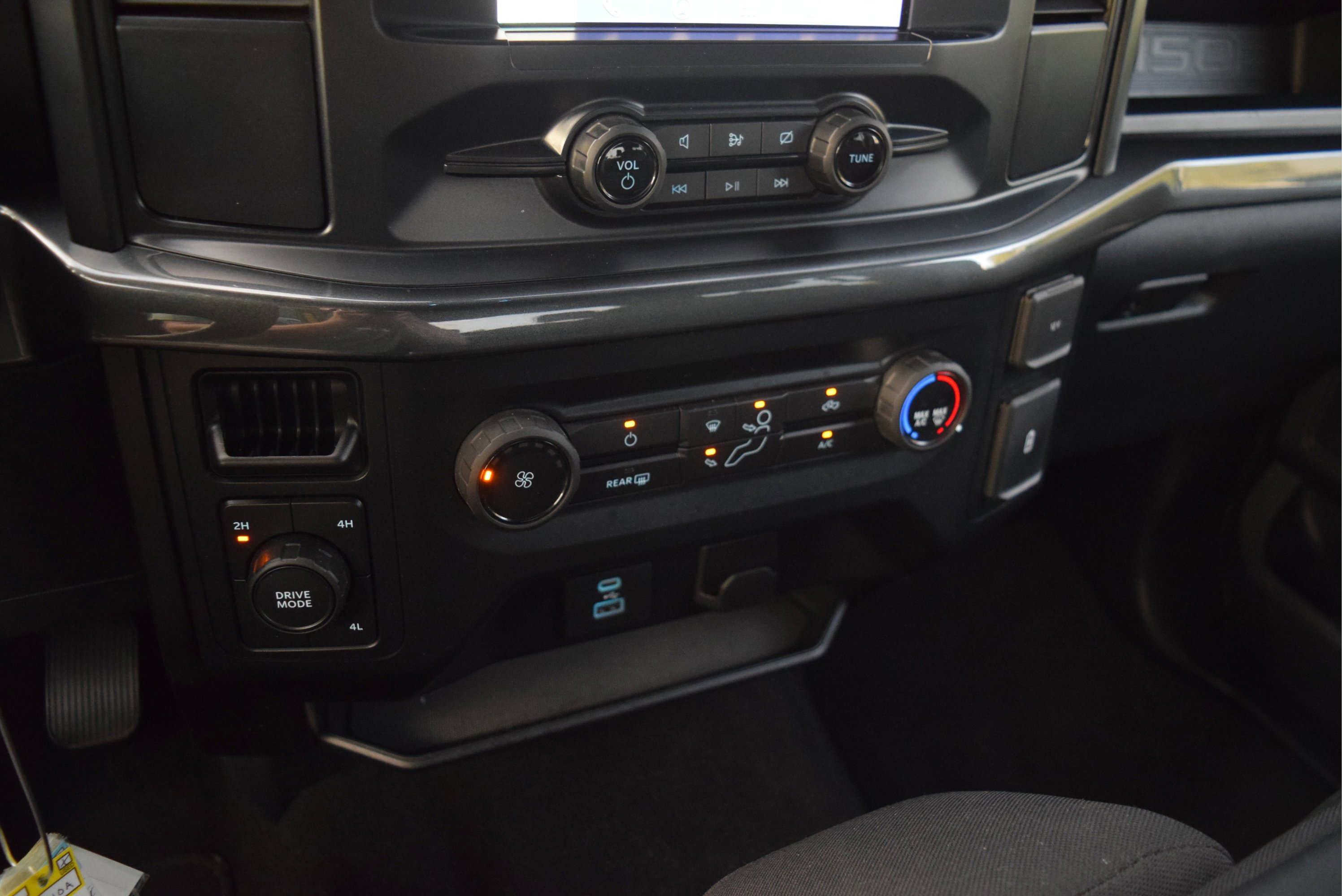 Certified 2022 Ford F150 XL w/ STX Black Appearance Package image 14