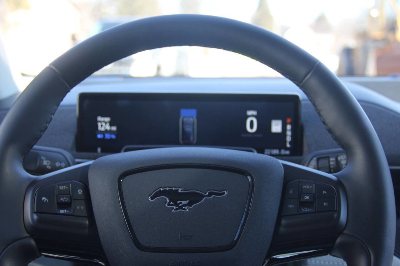 Certified 2022 Ford Mustang Mach-E Premium image 32