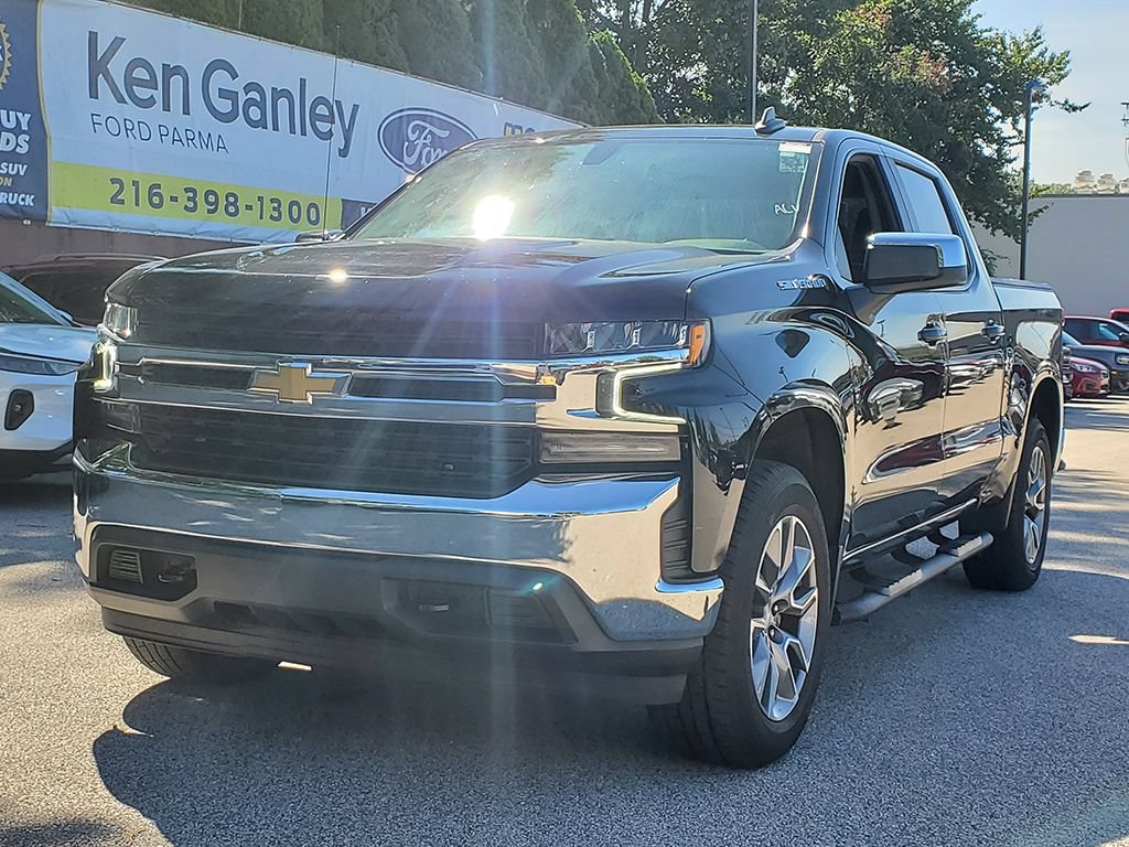 Used 2022 Chevrolet Silverado 1500 LT AWD/4WD image 1