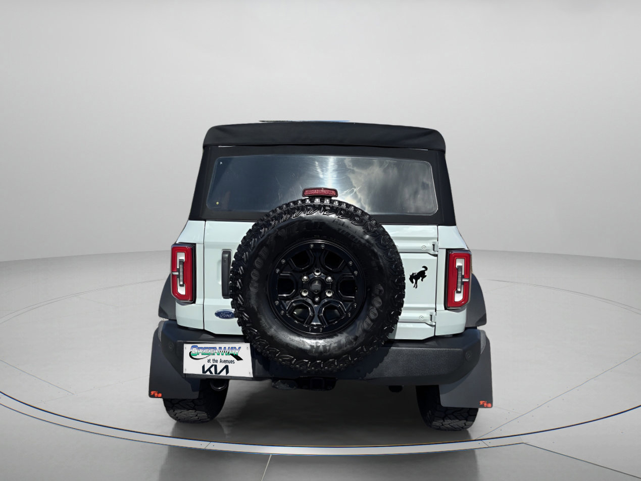 Certified 2022 Ford Bronco Wildtrak image 3