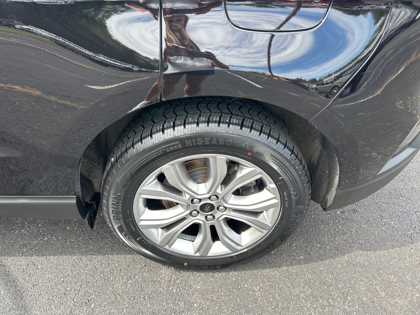 Certified 2024 Ford Edge Titanium AWD/4WD image 31