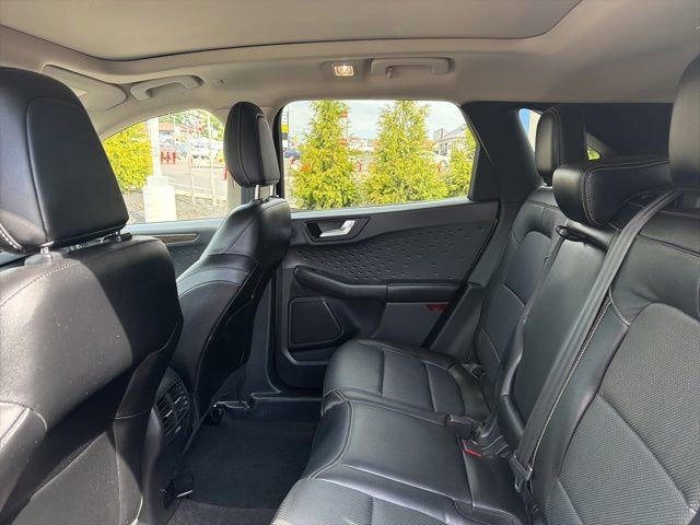 Certified 2020 Ford Escape Titanium image 24