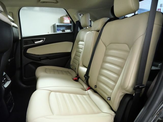 Certified 2024 Ford Edge SEL w/ Convenience Package AWD/4WD image 15