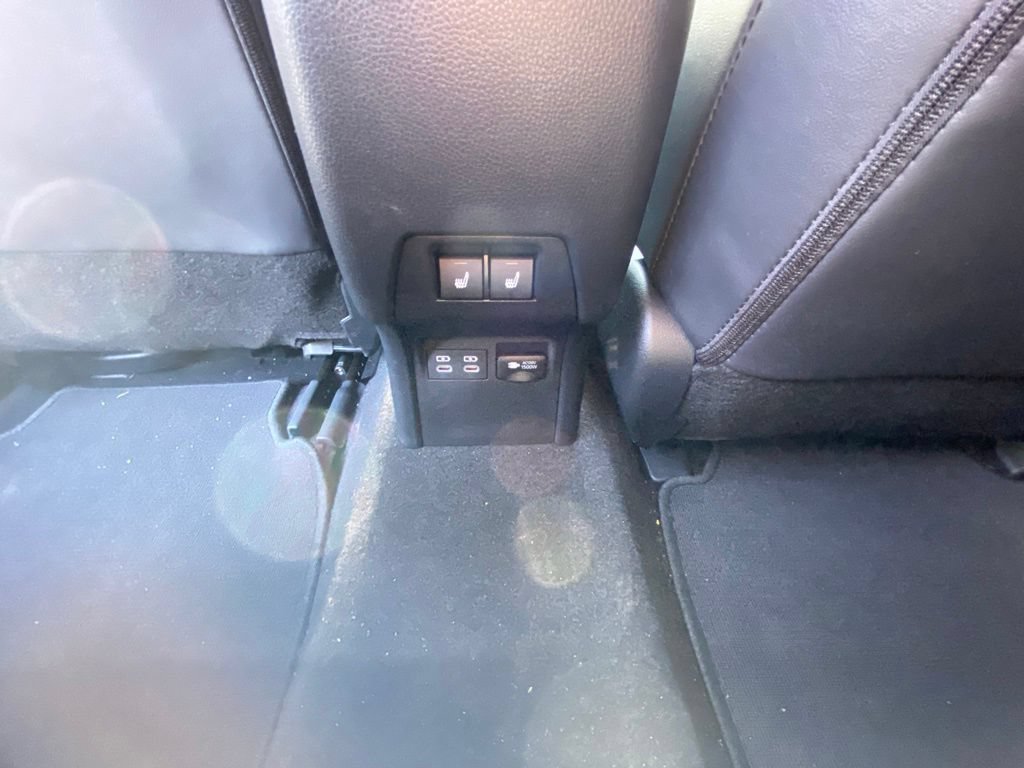 Used 2024 Toyota Prius Prime Premium FWD image 25