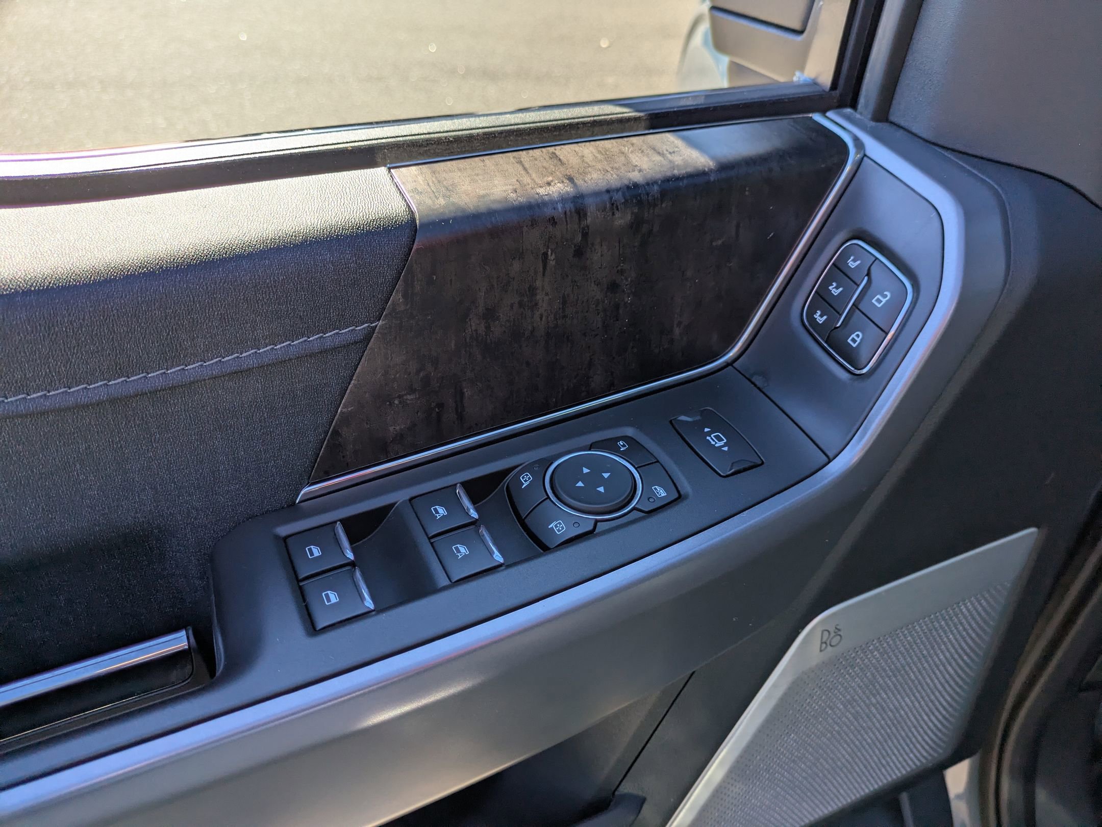 Certified 2023 Ford F150 Lariat w/ Equipment Group 502A High image 16