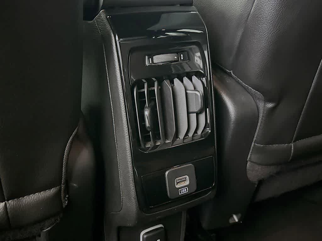 Used 2023 Jeep Compass Latitude AWD/4WD image 13