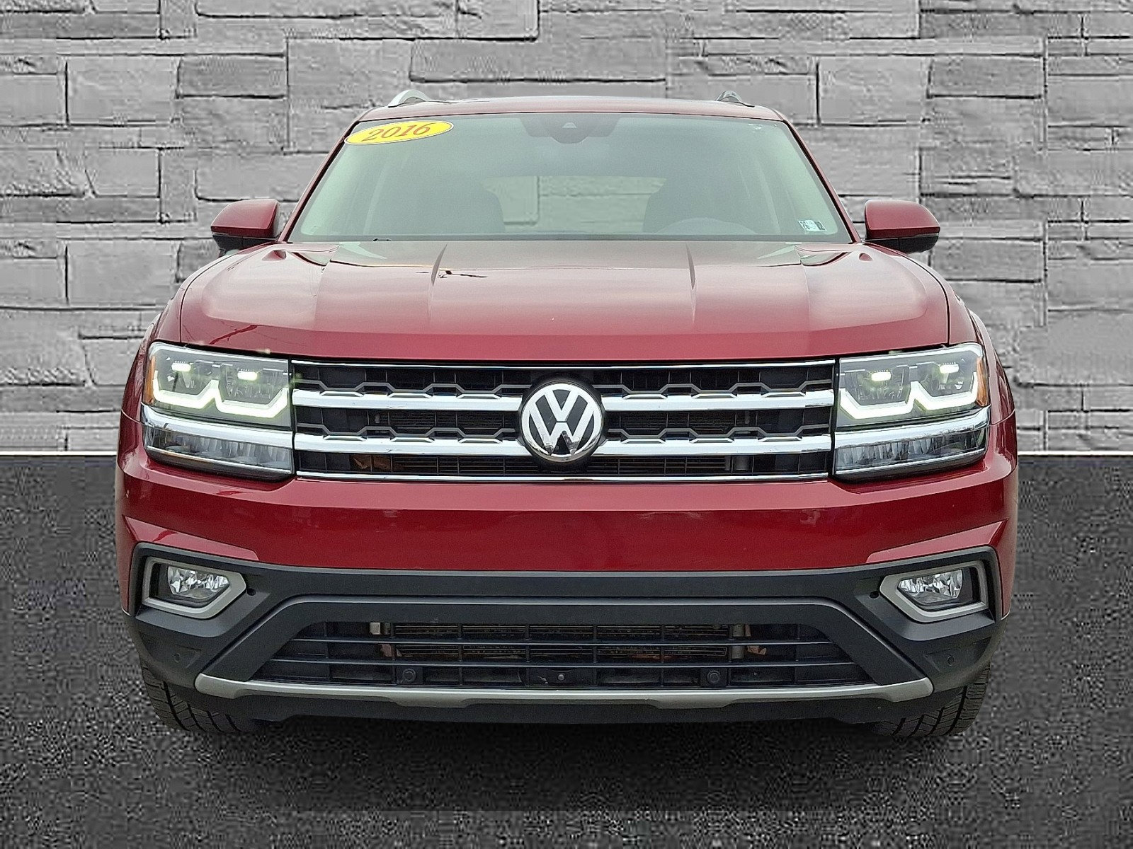 Used 2018 Volkswagen Atlas SEL Premium image 3
