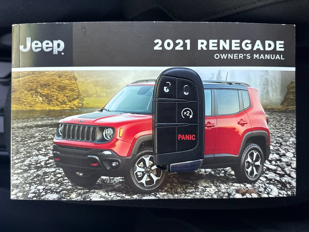 Used 2021 Jeep Renegade Latitude w/ Convenience Group AWD/4WD image 18