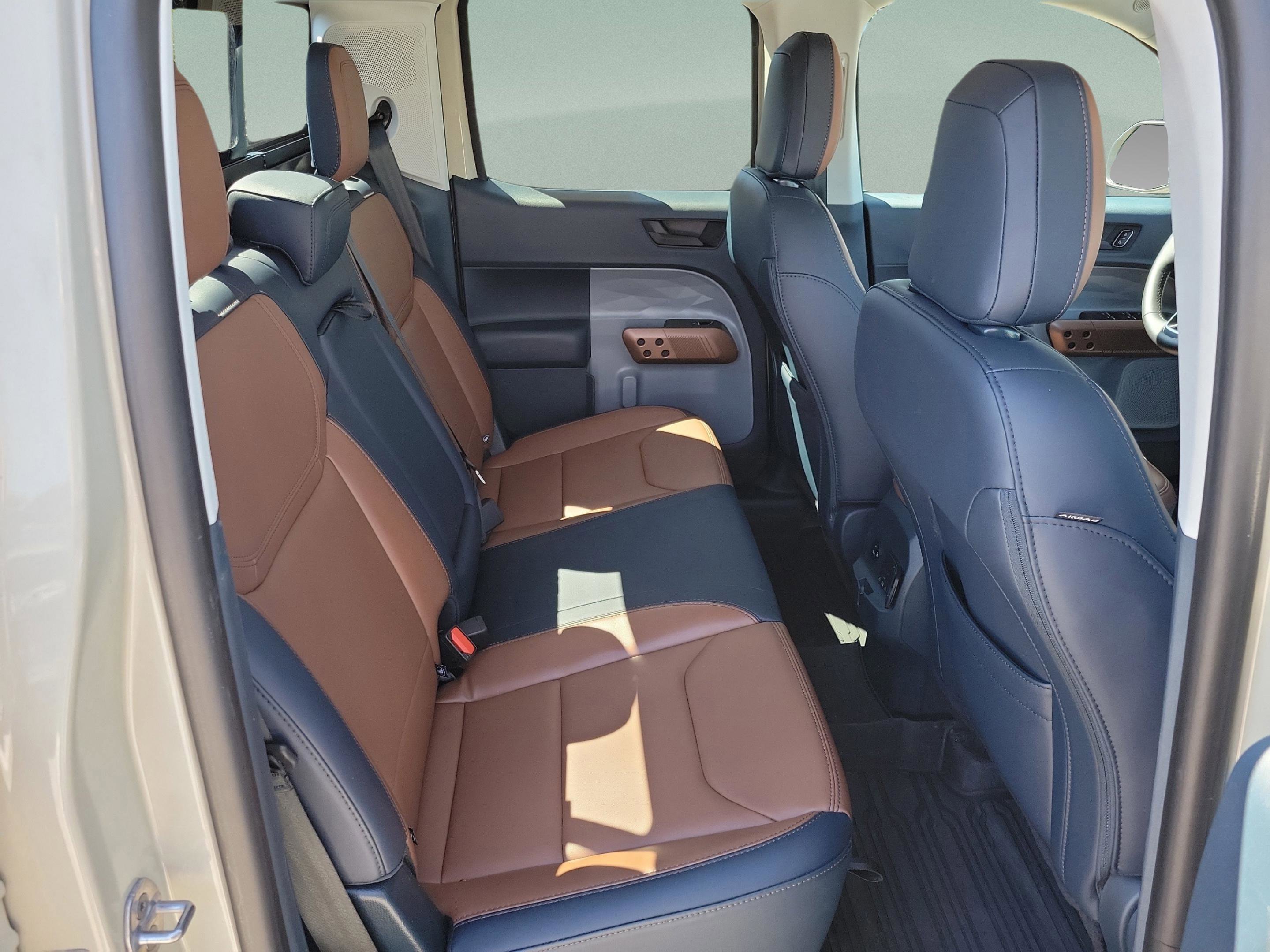 Certified 2024 Ford Maverick Lariat image 23