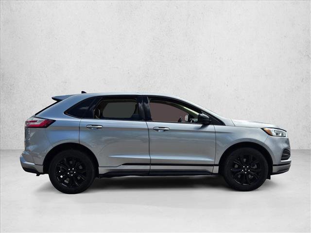 Certified 2024 Ford Edge SE w/ Black Appearance Package AWD/4WD image 4