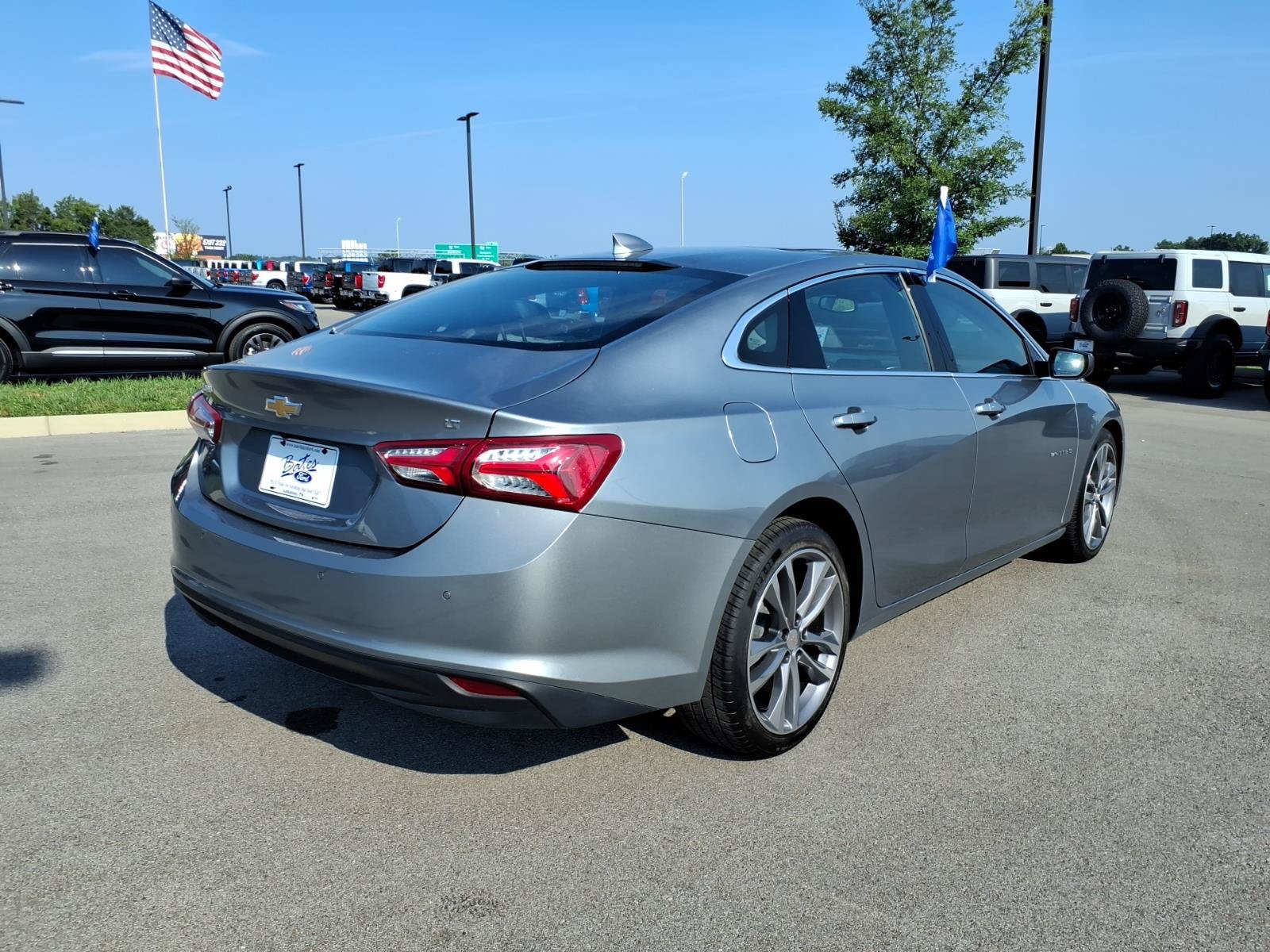 Used 2024 Chevrolet Malibu LT FWD image 3