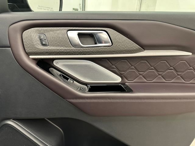 Certified 2025 Ford Explorer Platinum w/ LUX Leather Package image 13