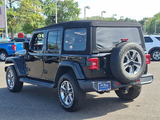 Used 2019 Jeep Wrangler Unlimited Sahara image 2