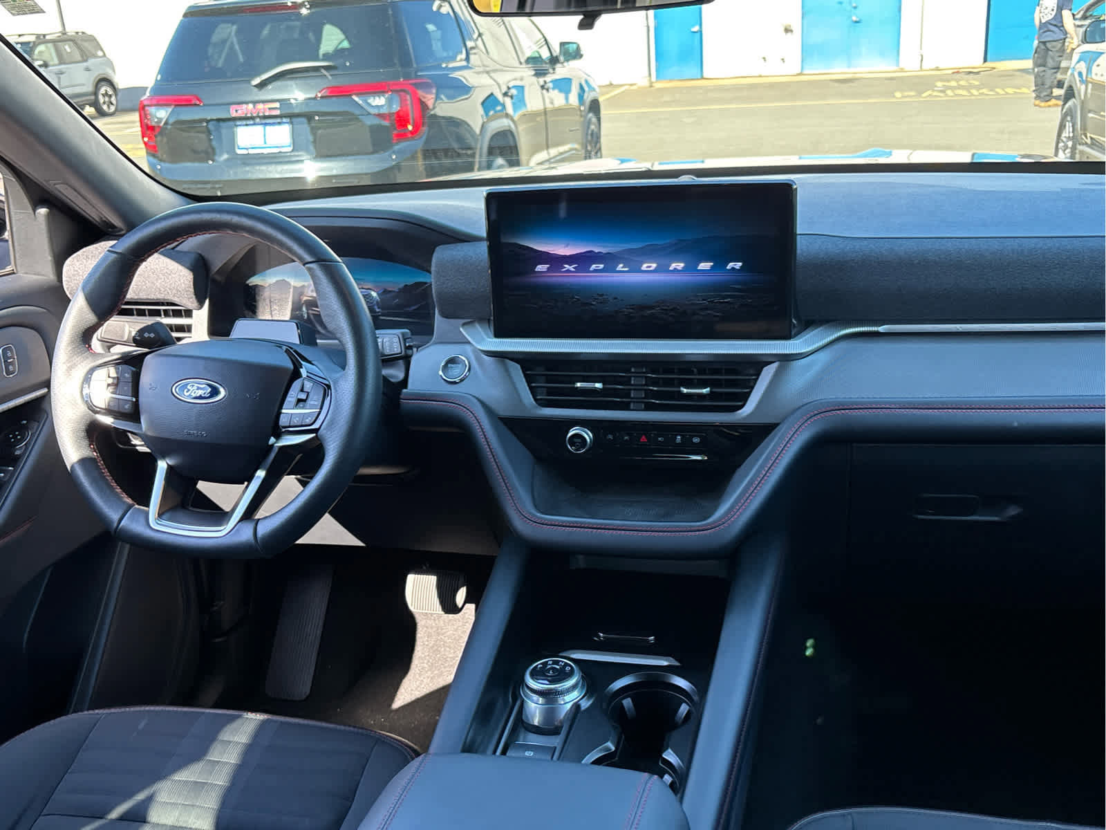 Certified 2025 Ford Explorer ST-Line image 38