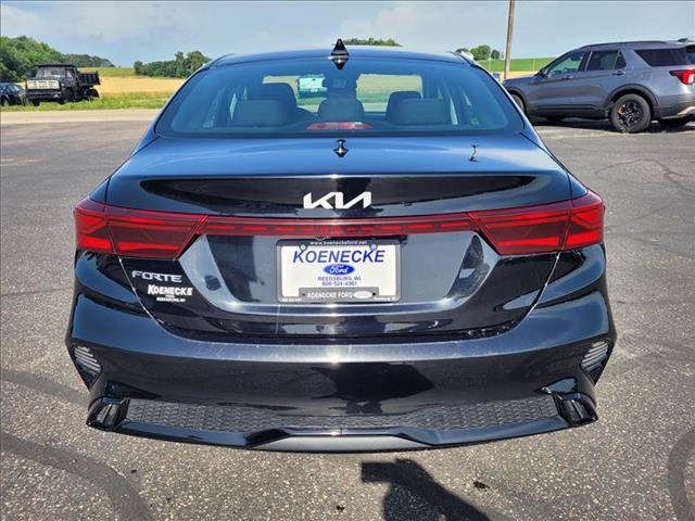 Used 2024 Kia Forte Sedan FWD image 6