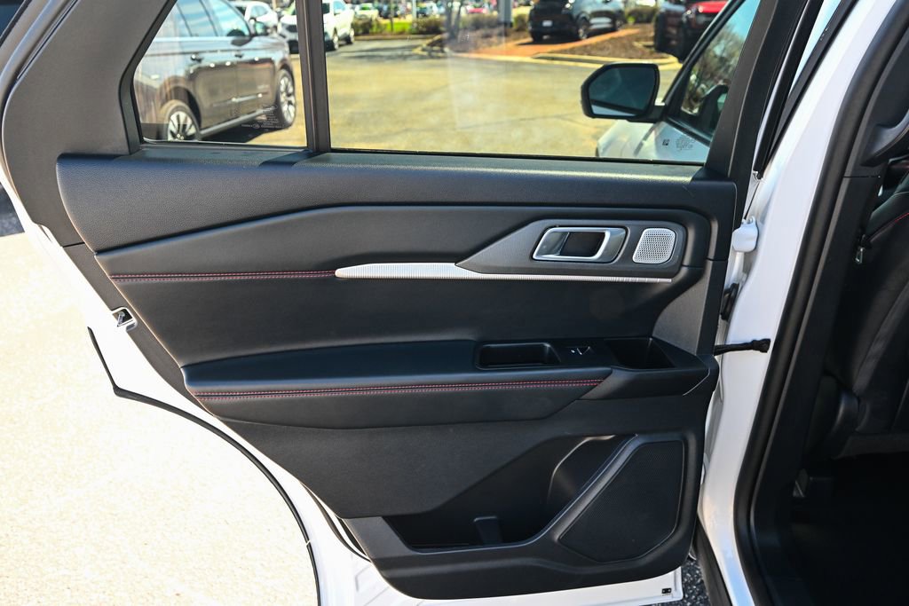 Certified 2025 Ford Explorer ST AWD/4WD image 25