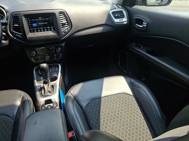 Used 2019 Jeep Compass Latitude w/ Popular Equipment Group AWD/4WD image 19