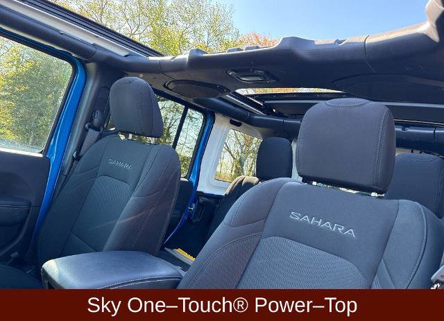 Used 2022 Jeep Wrangler Unlimited Sahara w/ Cold Weather Group AWD/4WD image 5