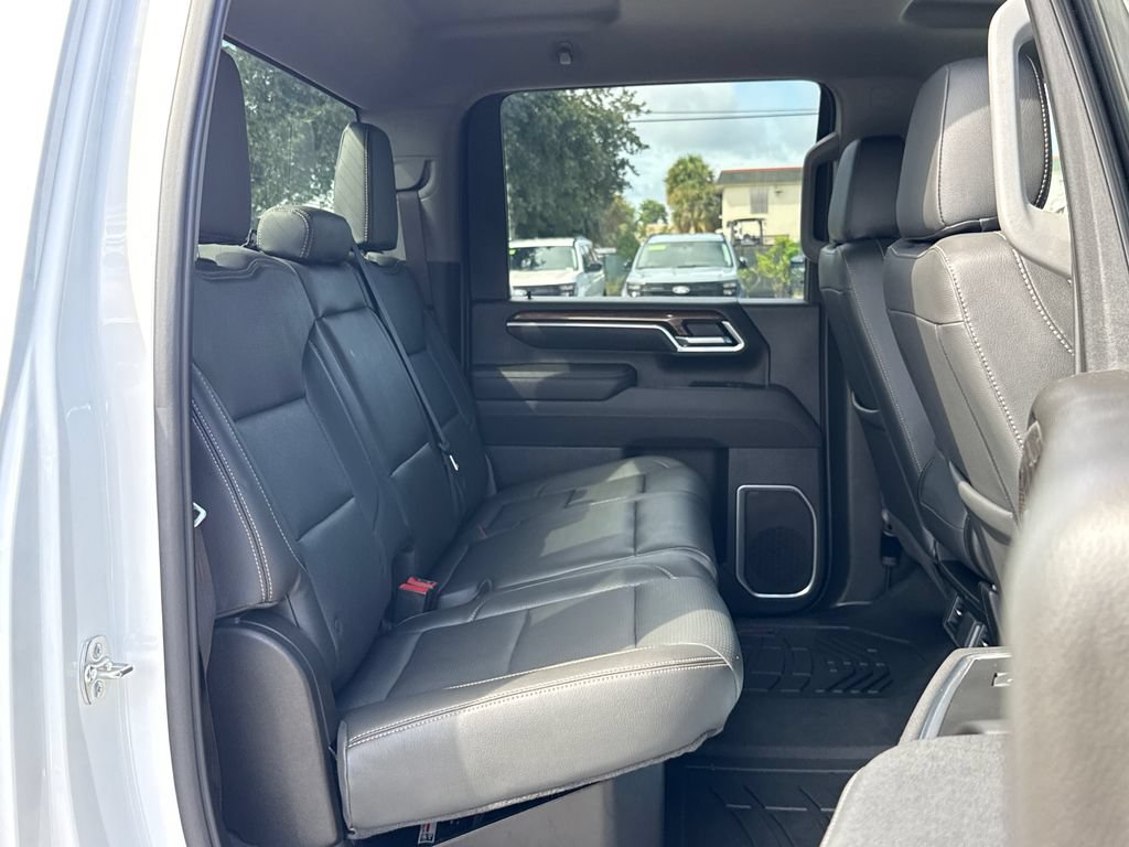 Used 2026 Chevrolet Silverado 2500 LT w/ All Star Edition AWD/4WD image 28
