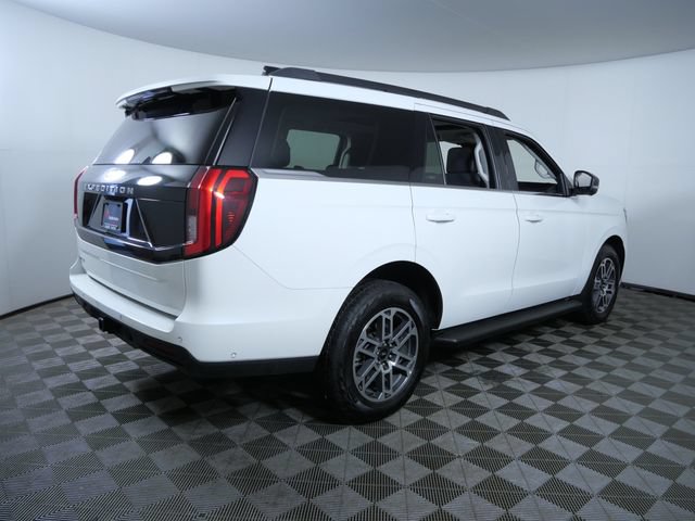 Certified 2025 Ford Expedition Active AWD/4WD image 6