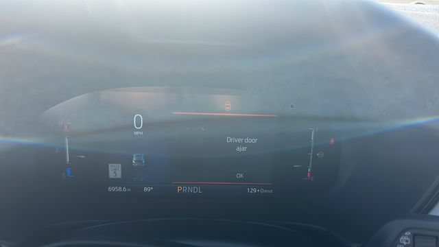 Certified 2025 Ford Escape SE w/ Class II Trailer Tow Package FWD image 18