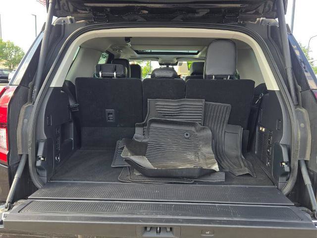 Certified 2025 Ford Expedition Platinum w/ Driver's Package AWD/4WD image 17
