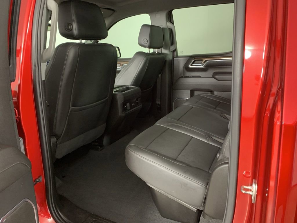 Used 2023 Chevrolet Silverado 1500 LT AWD/4WD image 31