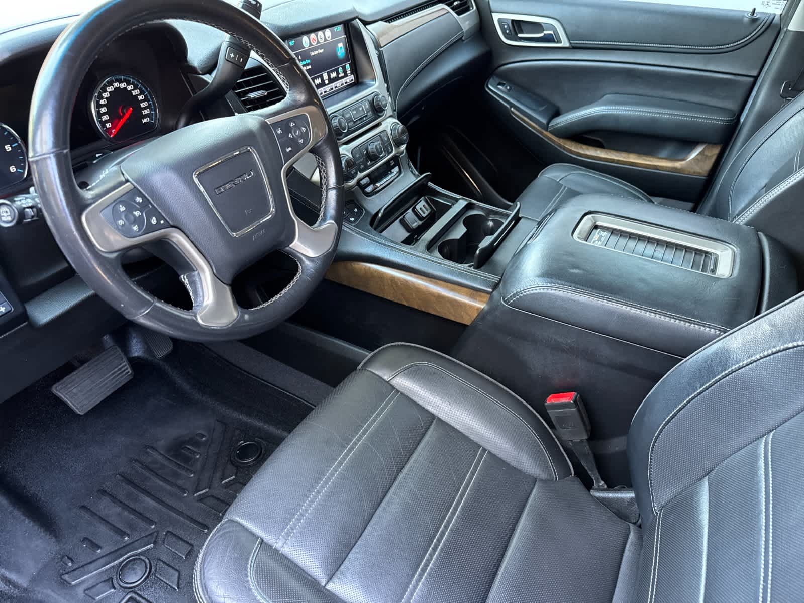 Used 2019 GMC Yukon XL Denali RWD image 11