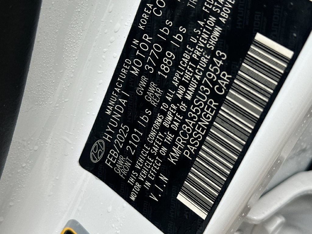 Used 2025 Hyundai Venue SEL FWD image 29