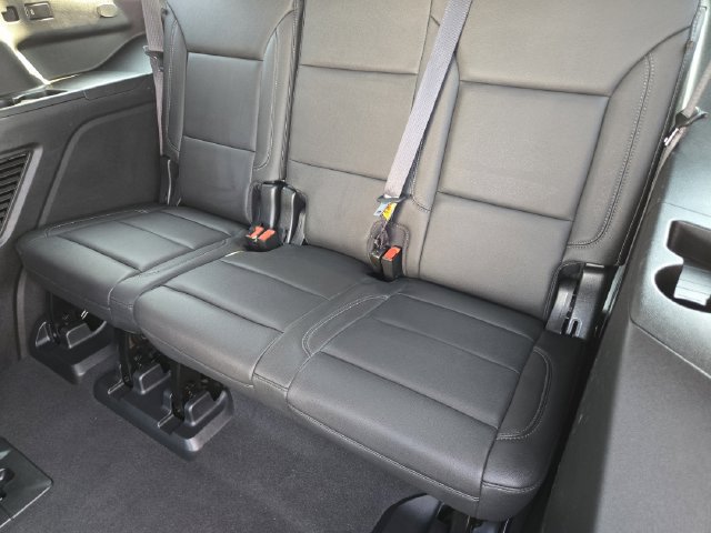 Used 2023 Chevrolet Tahoe Z71 w/ Luxury Package AWD/4WD image 30