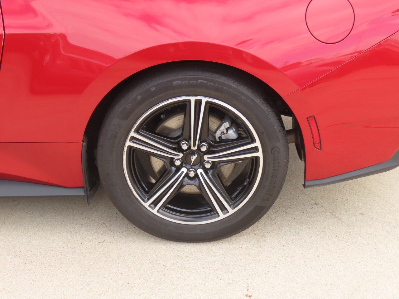 Certified 2024 Ford Mustang Coupe RWD image 16